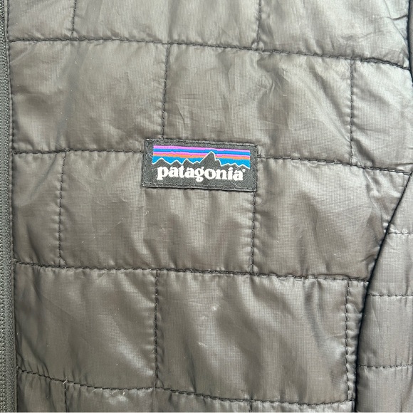 VGUC Patagonia Quilted Nano Puff Hoodie Size Small Black Light Packable Jacket - Picture 3 of 16